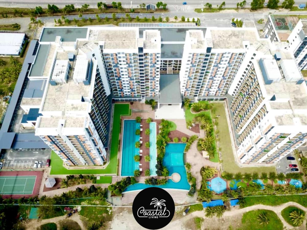 Apartment Coastal Living *